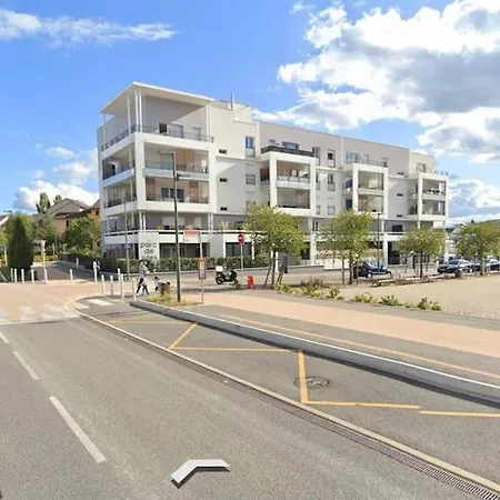 Standing Avec Parking Prive - Proche Cern, Geneve, Onu Apartmán
